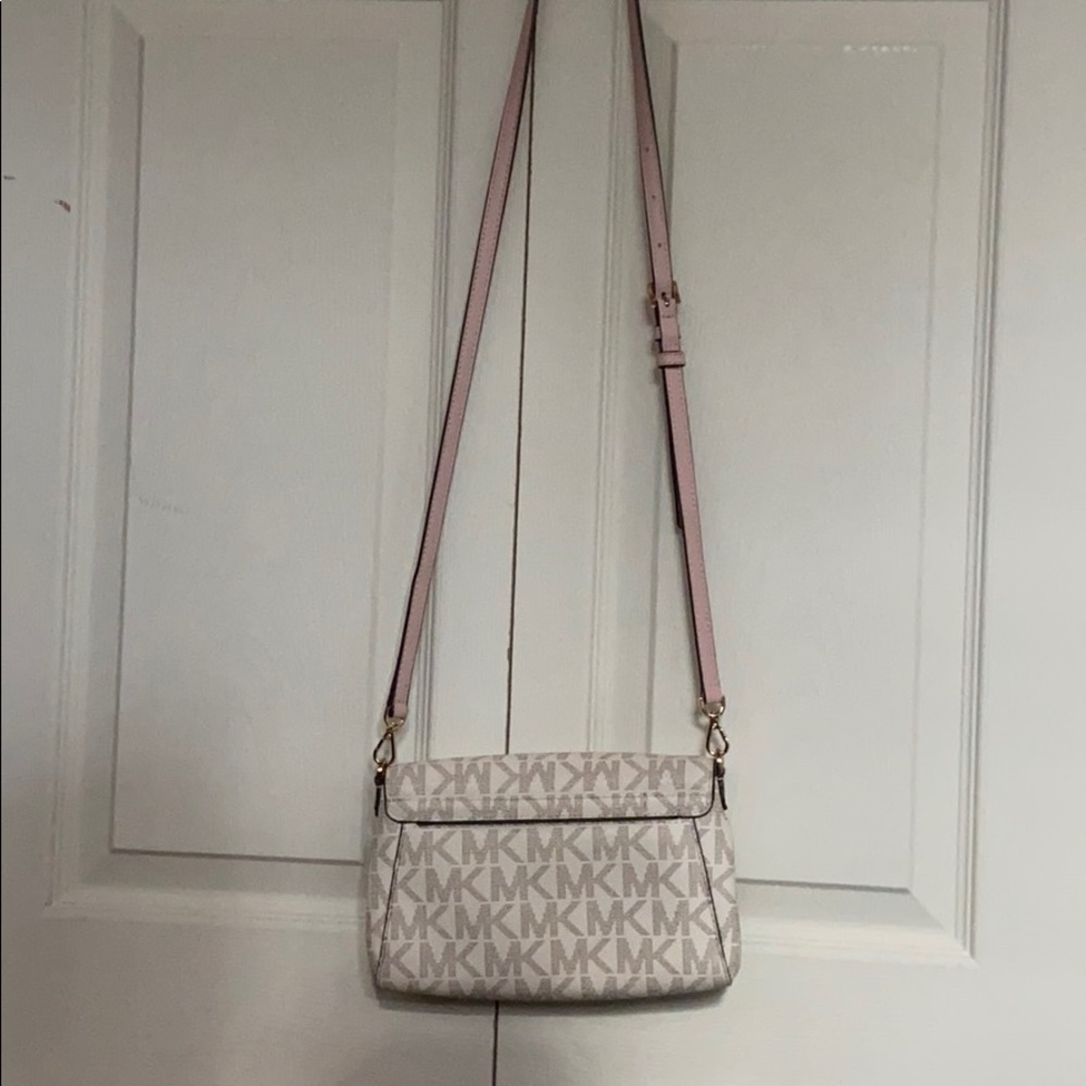 Michael Kors Crossbody Bag - Picture 3 of 7